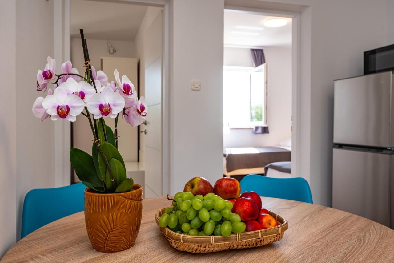 La More Apartments Borovići Eksteriør billede
